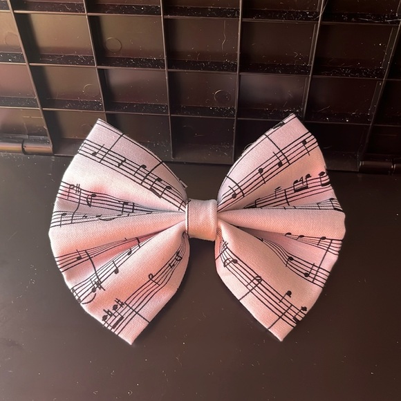 Mini music note bow - Picture 1 of 4